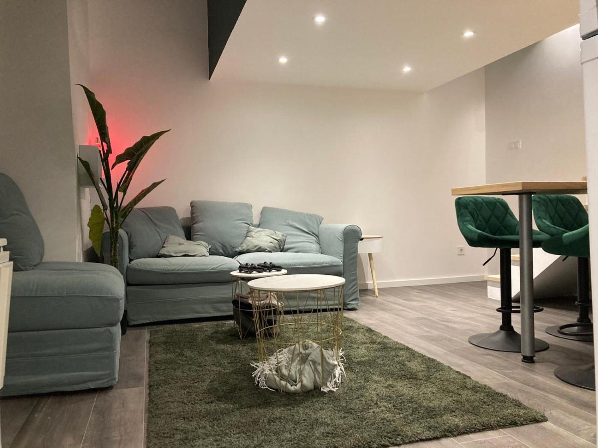 Full Equipment Designed Apartment In The Heart Of Budapest For 4 People ภายนอก รูปภาพ