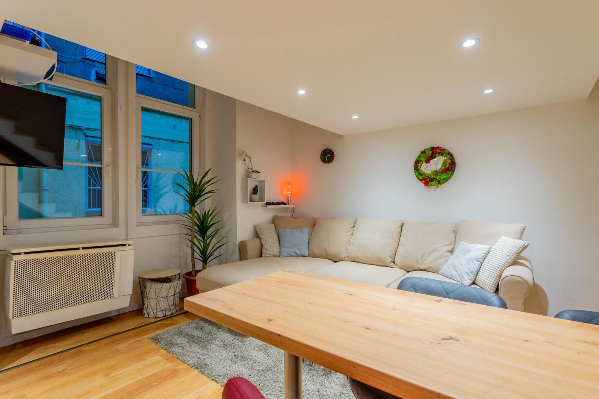Full Equipment Designed Apartment In The Heart Of Budapest For 4 People ภายนอก รูปภาพ